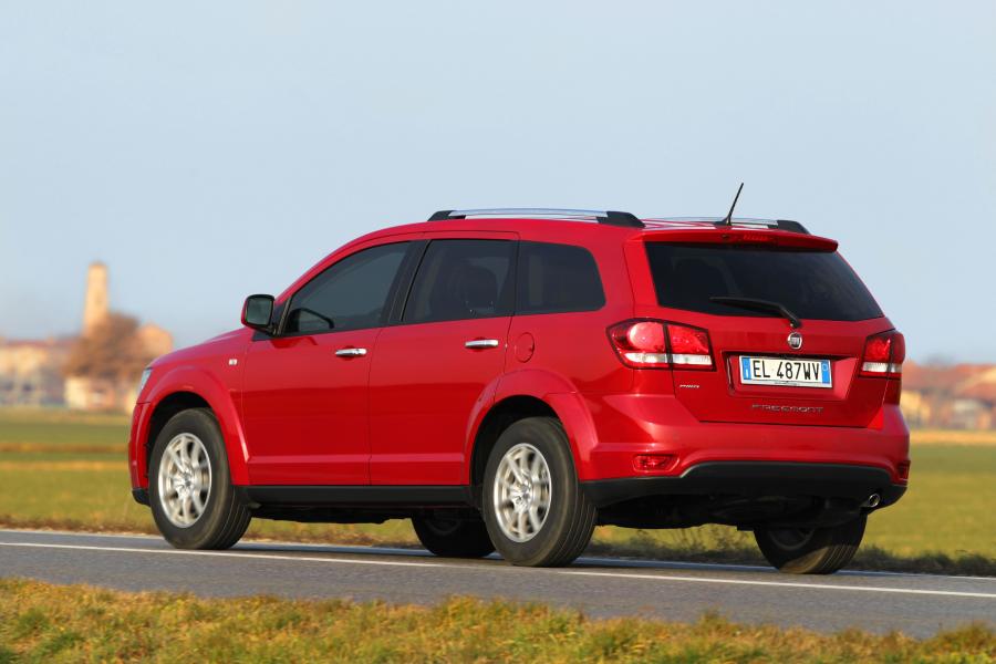  Fiat Freemont AWD 2012 года  (фото 21 из 51)